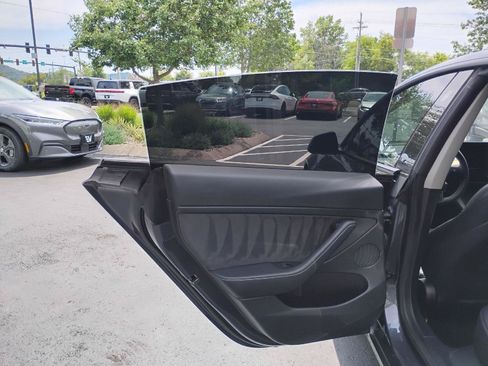 Used 2021 Tesla Model 3 Standard Range Plus RWD image 13