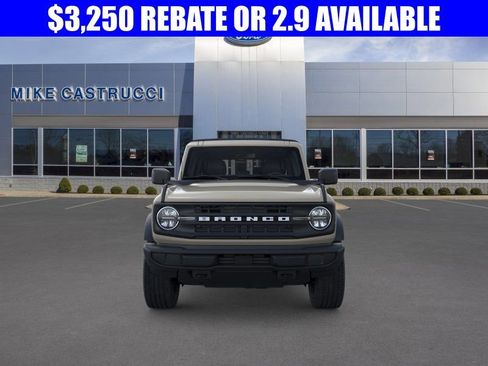 New 2025 Ford Bronco 4-Door image 6