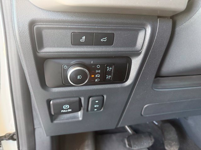 Used 2024 Ford Expedition XLT RWD image 16