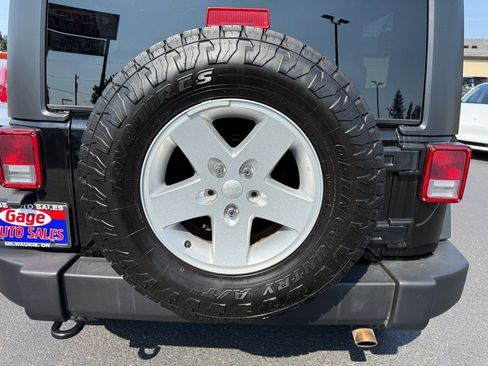 Used 2017 Jeep Wrangler Sport S w/ Quick Order Package 24S image 8