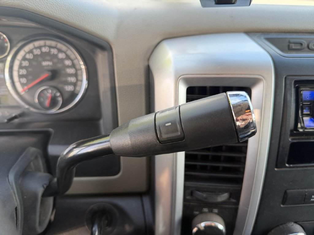 Used 2012 RAM 1500 Classic SLT AWD/4WD image 27