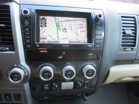 Used 2011 Toyota Sequoia Limited image 18