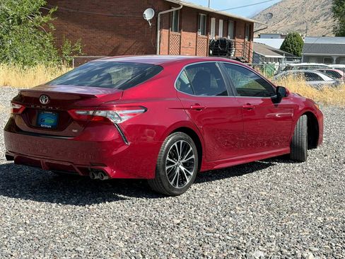Used 2018 Toyota Camry SE w/ Protection Package (Q2) FWD image 13