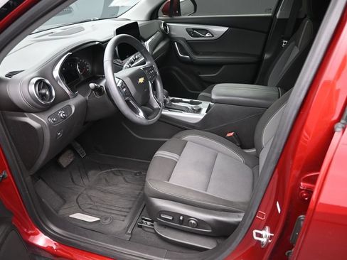 Used 2023 Chevrolet Blazer LT w/ Convenience Package FWD image 9
