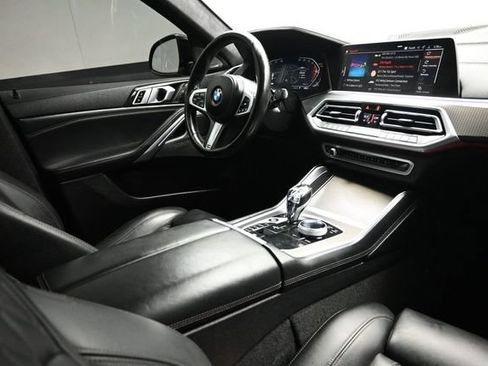 Used 2021 BMW X6 sDrive40i w/ Executive Package RWD image 17