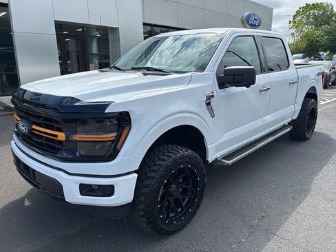 Used 2024 Ford F150 XLT w/ Tow/Haul Package AWD/4WD image 3