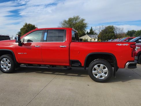 Certified 2023 Chevrolet Silverado 2500 LTZ w/ LTZ Convenience Package image 7