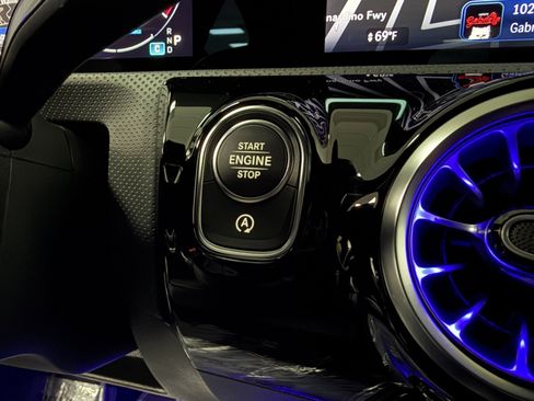 Certified 2025 Mercedes-Benz CLA 250 4MATIC image 32