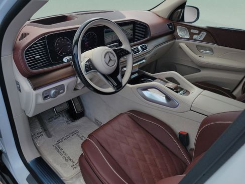 New 2026 Mercedes-Benz Maybach GLS 600 4MATIC image 18