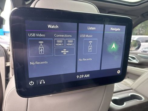 Used 2021 GMC Yukon XL SLT w/ SLT Premium Package AWD/4WD image 13