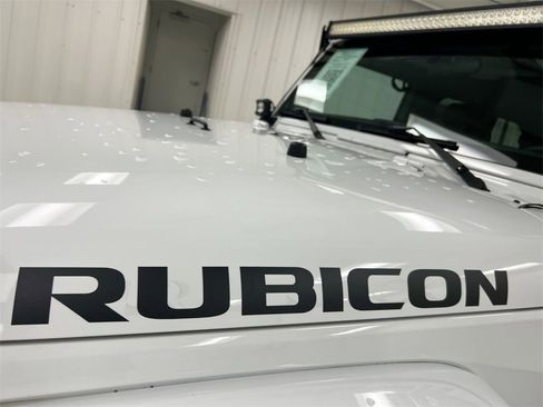 Used 2012 Jeep Wrangler Unlimited Rubicon w/ Connectivity Group image 26