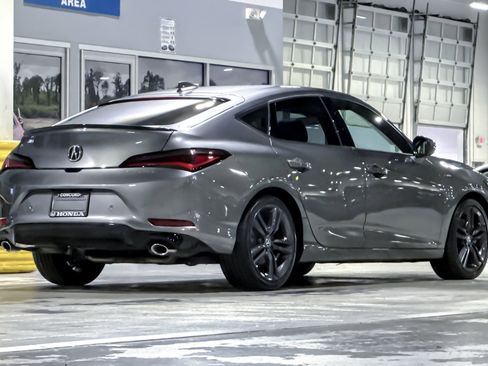 Used 2023 Acura Integra A-Spec image 8