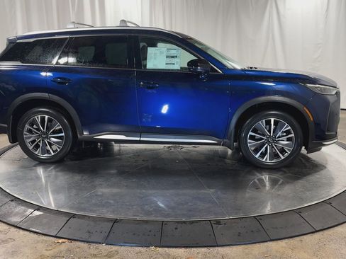 Certified 2026 INFINITI QX60 Luxe w/ Cargo Package AWD/4WD image 6