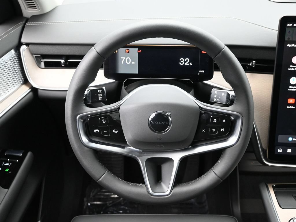 Used 2025 Volvo EX90 Ultra AWD/4WD image 13