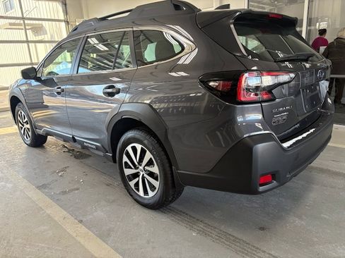Used 2025 Subaru Outback image 5