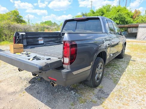 Used 2023 Honda Ridgeline RTL-E image 2