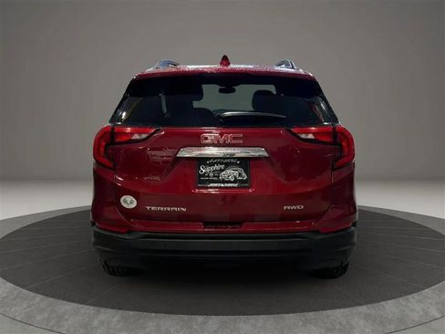 Used 2018 GMC Terrain SLE w/ Driver Convenience Package AWD/4WD image 4