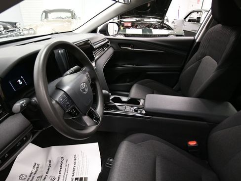 Certified 2025 Toyota Camry LE image 11