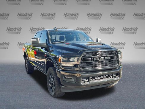 Used 2024 RAM 2500 Limited AWD/4WD image 2