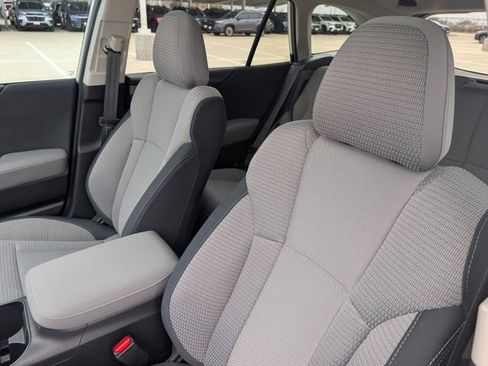 Certified 2025 Subaru Outback Premium image 10