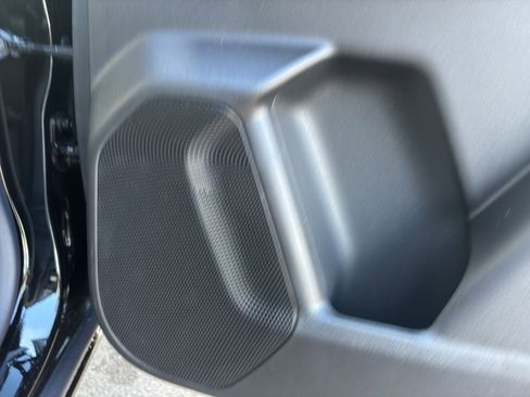 New 2026 Chevrolet Colorado W/T image 13