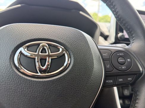 Certified 2023 Toyota RAV4 XLE Premium AWD/4WD image 11