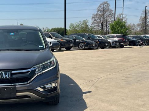 Used 2015 Honda CR-V Touring image 3