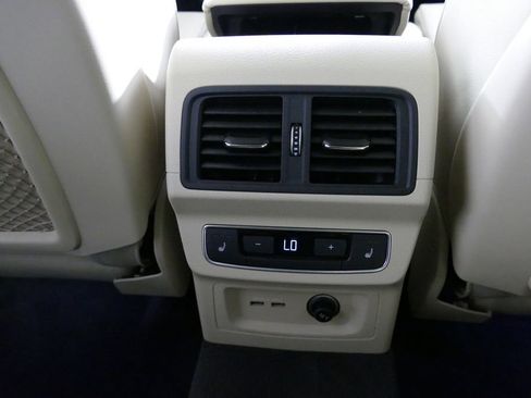 Used 2022 Audi Q5 2.0T Prestige AWD/4WD image 28