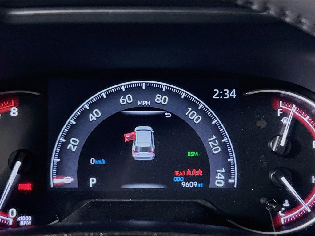 Used 2025 Toyota RAV4 XLE Premium FWD image 21