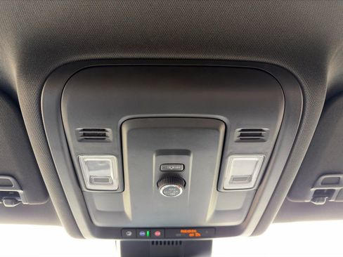 Used 2025 Chevrolet Tahoe Z71 image 26