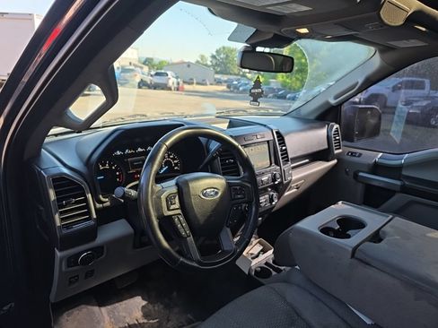 Used 2019 Ford F150 XLT w/ Equipment Group 302A Luxury AWD/4WD image 12
