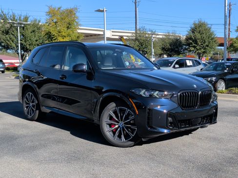 Used 2026 BMW X5 xDrive40i w/ M Sport Package AWD/4WD image 2