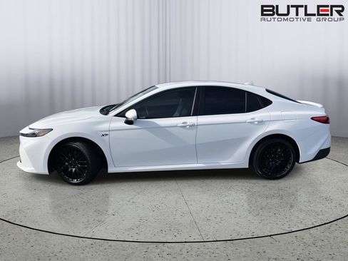 Used 2026 Toyota Camry LE w/ Convenience Package image 2