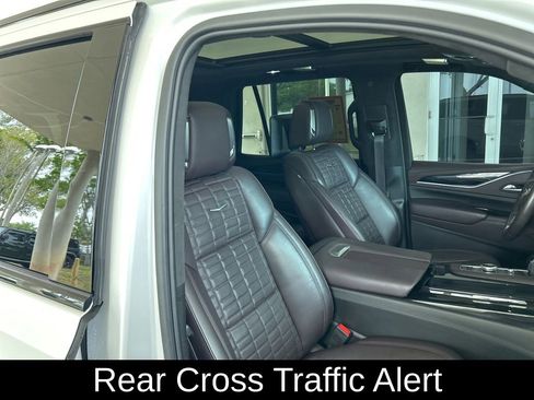 Used 2024 Cadillac Escalade V AWD/4WD image 31