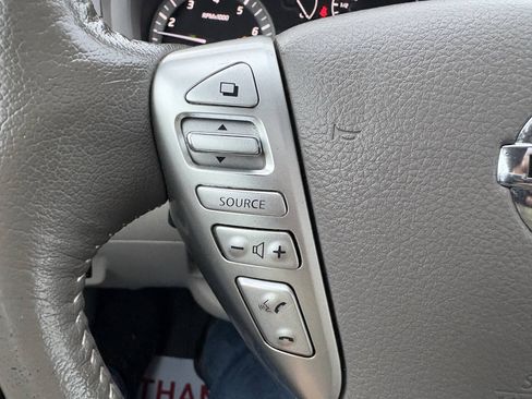 Used 2013 Nissan Sentra SL w/ Premium Pkg FWD image 31