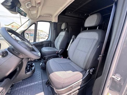 Used 2026 RAM ProMaster 1500 w/ Safety Group FWD image 18