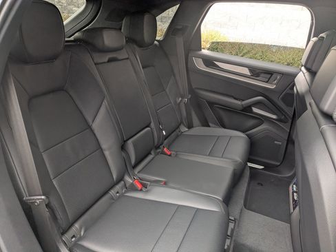 New 2026 Porsche Cayenne image 24