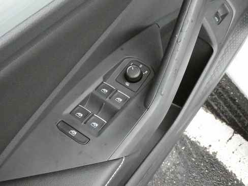 New 2025 Volkswagen Jetta S image 30