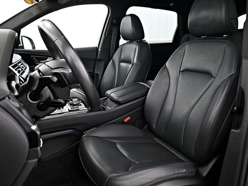 Used 2018 Audi Q7 3.0T Prestige w/ Prestige Package image 6