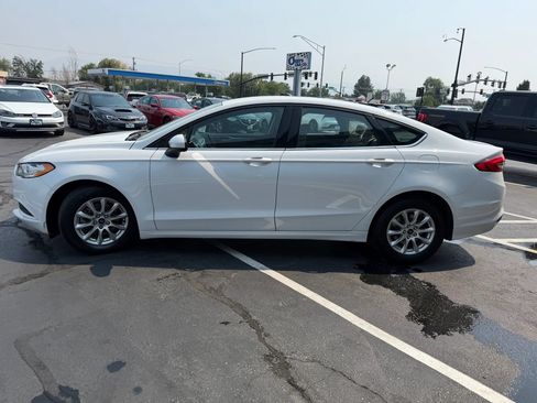 Used 2018 Ford Fusion S FWD image 4