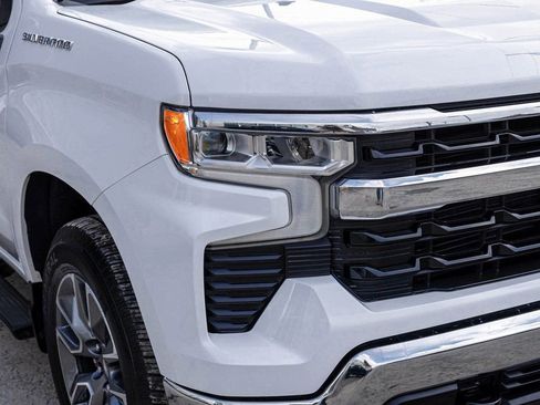 Used 2024 Chevrolet Silverado 1500 LT image 34