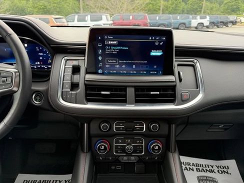 Used 2022 Chevrolet Tahoe RST w/ Luxury Package AWD/4WD image 18
