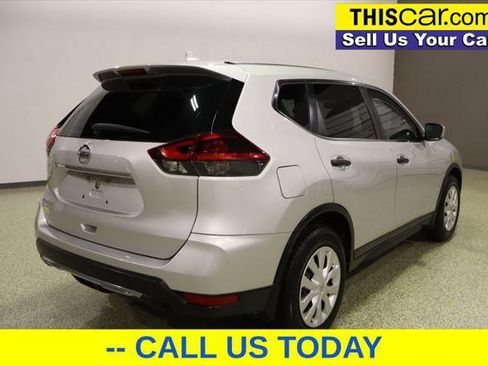 Used 2019 Nissan Rogue S image 7