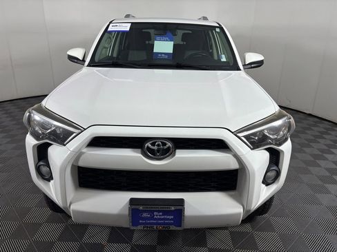 Used 2018 Toyota 4Runner SR5 image 2