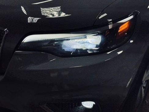 Certified 2022 Jeep Cherokee Limited image 5