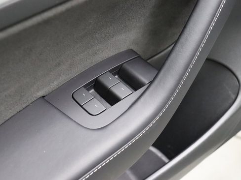Used 2023 Tesla Model 3 Standard Range RWD image 32