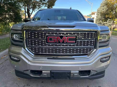 Used 2018 GMC Sierra 1500 Denali image 2