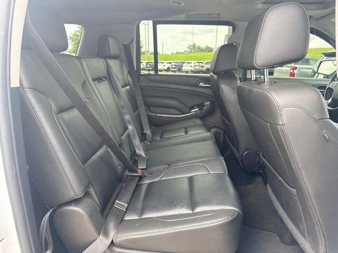 Used 2018 Chevrolet Suburban LT AWD/4WD image 15