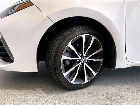Used 2017 Toyota Corolla SE FWD image 20