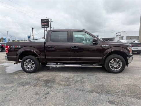 Used 2019 Ford F150 Lariat image 2